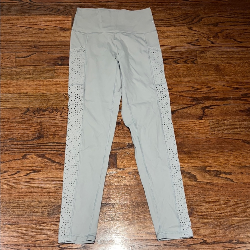 Aerie Grey Lacey Leggings w/ Pockets